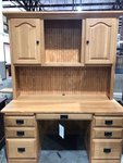 Outlet: Quarter Sawn White Oak Flat Top Computer Desk with Hutch In-Stock