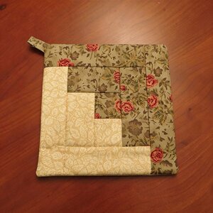 Quilted Log Cabin Hot Pad Moss, Coral and Beige