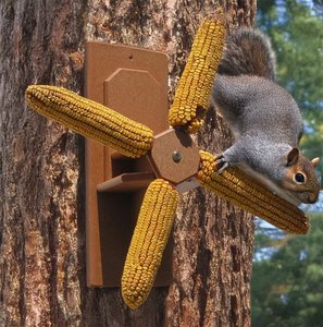 Poly Spinning Corn Cob Squirrel Feeder with 4 Corn Spikes