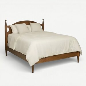 Grosbeak Turned Post Bed with Low Footboard