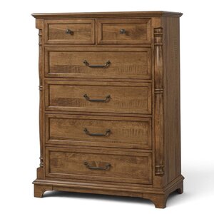 Kenoska Traditional Chest Of Drawers